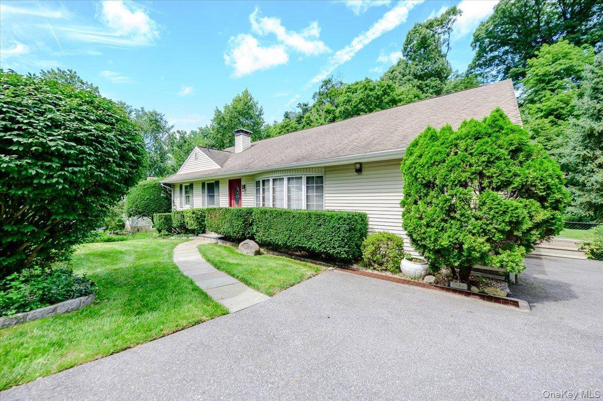 9 Somerstown RD, Ossining, NY 10562