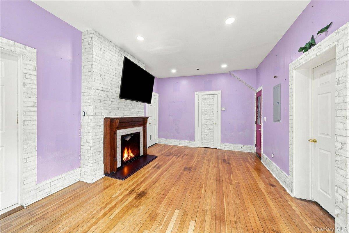 228 N 5th AVE, Mount Vernon, NY 10550