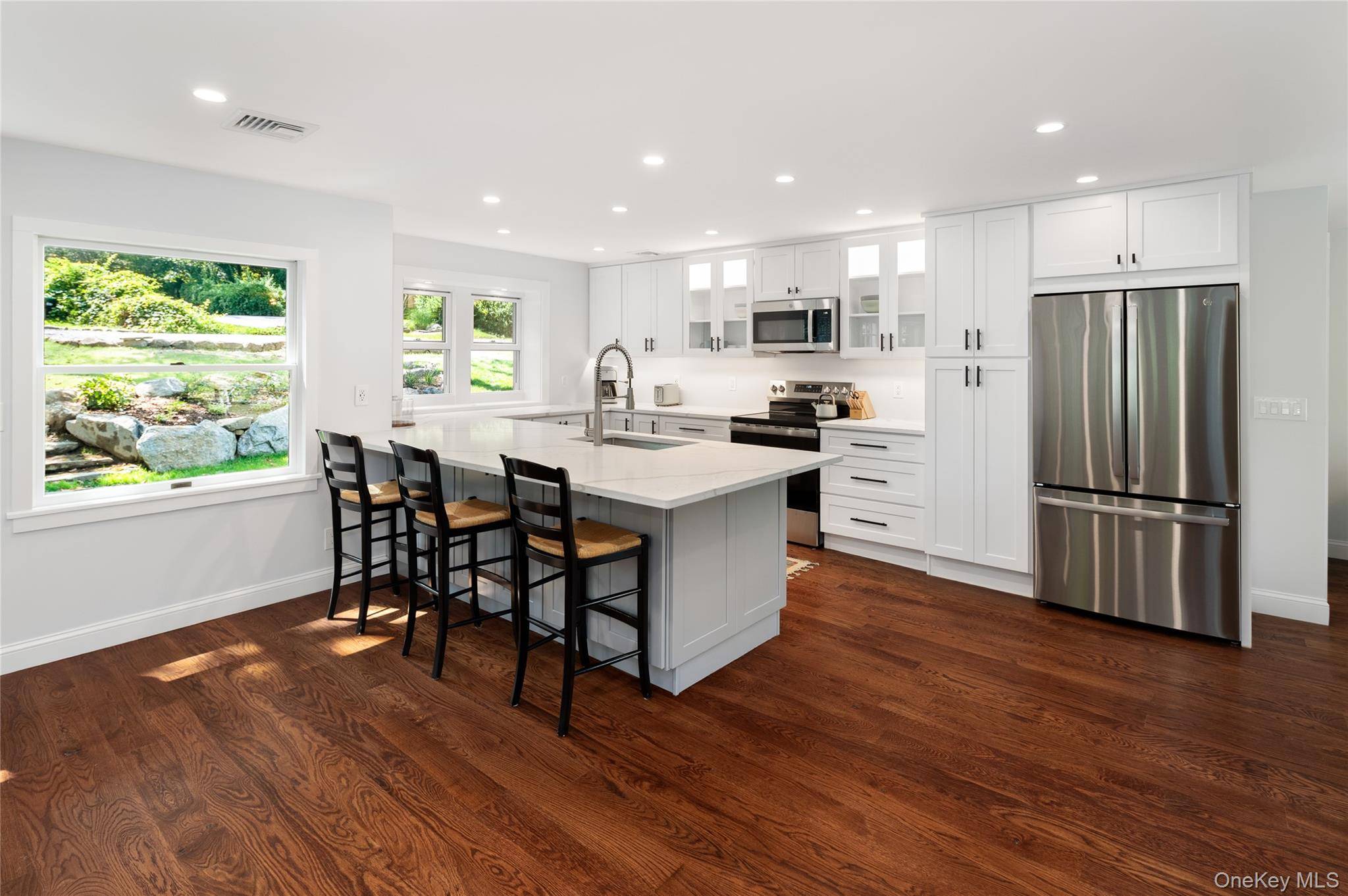 9 S Shore DR, South Salem, NY 10590