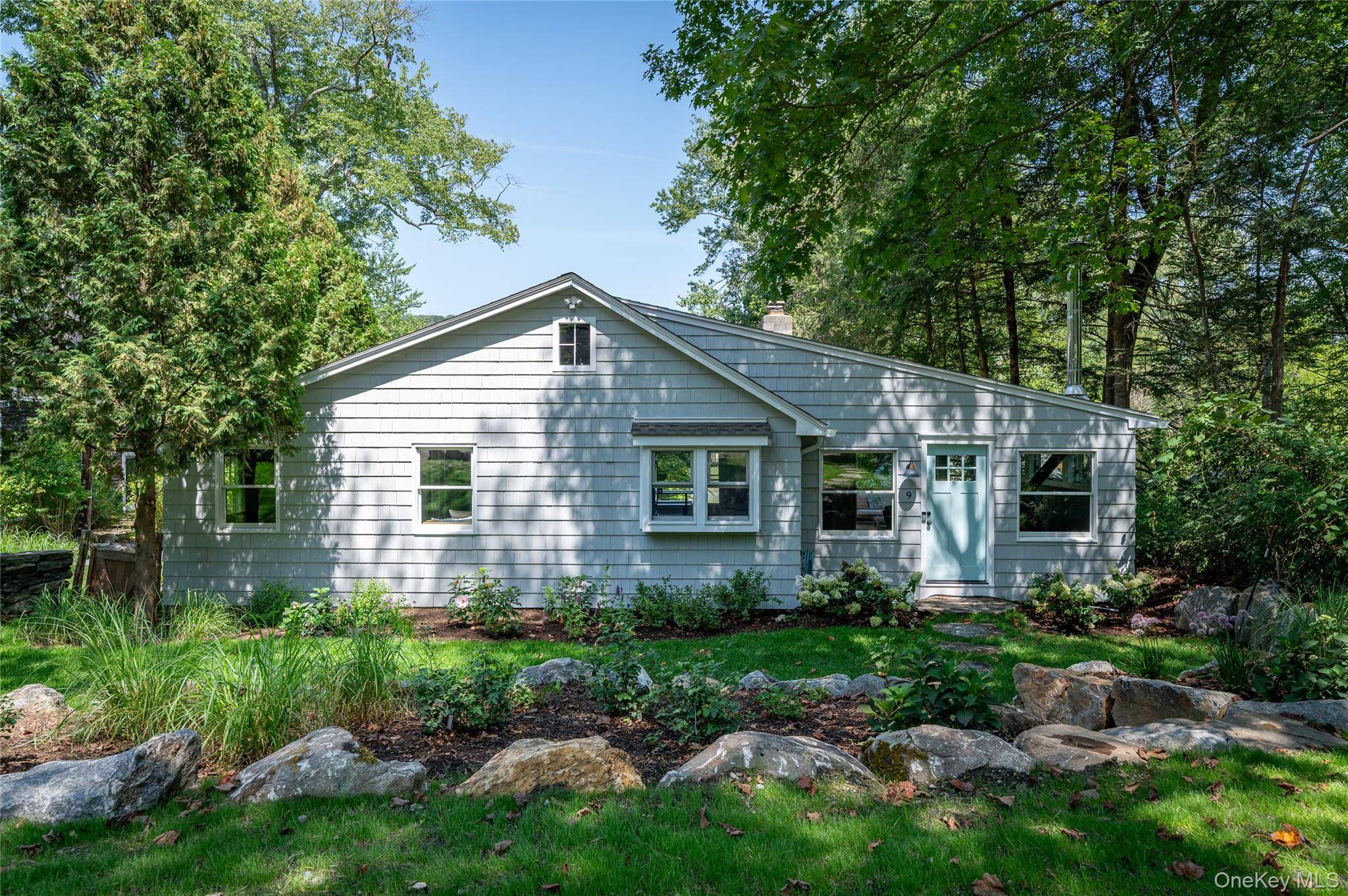 9 S Shore DR, South Salem, NY 10590