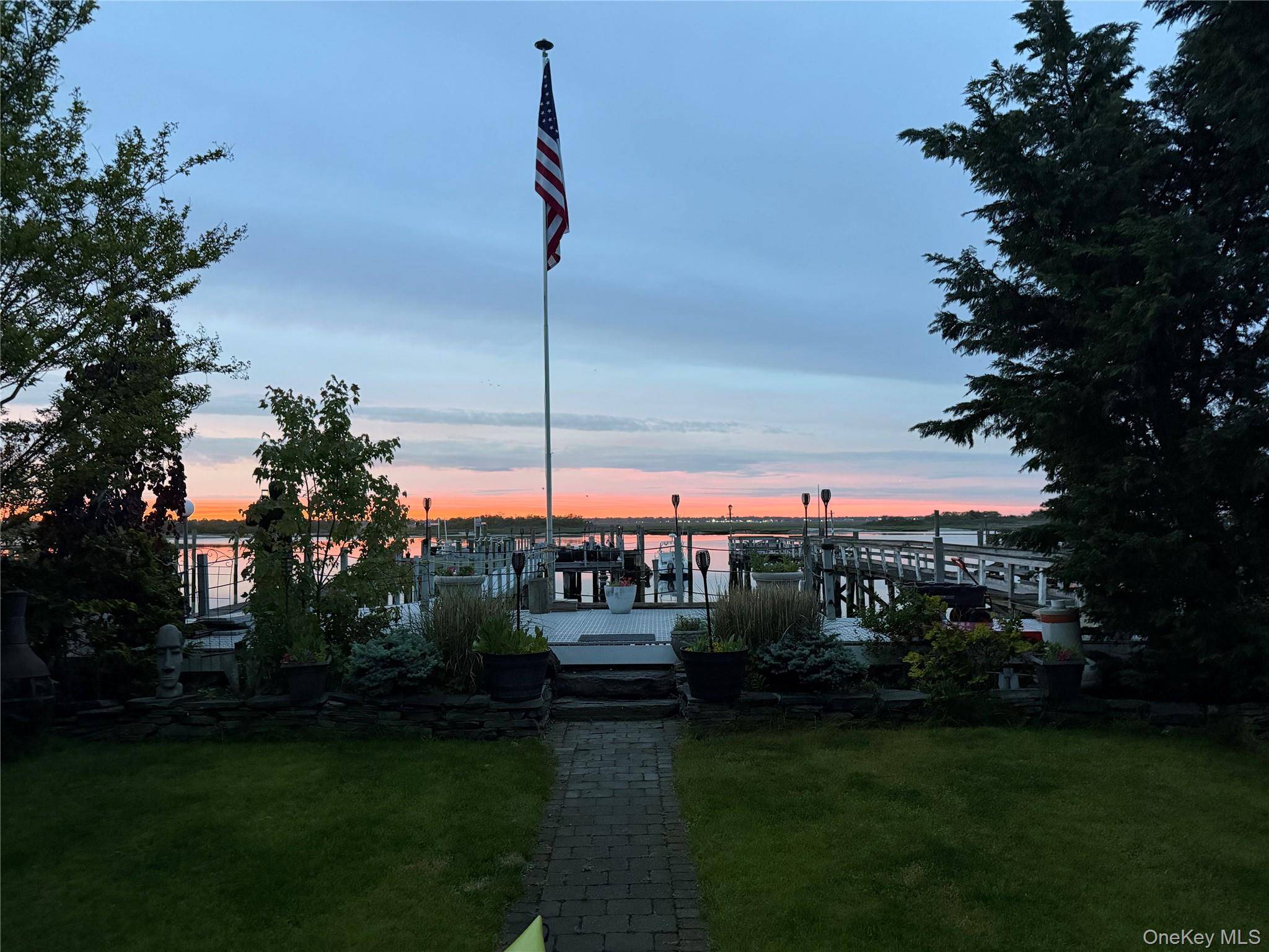 101 Bay ST, Long Beach, NY 11561