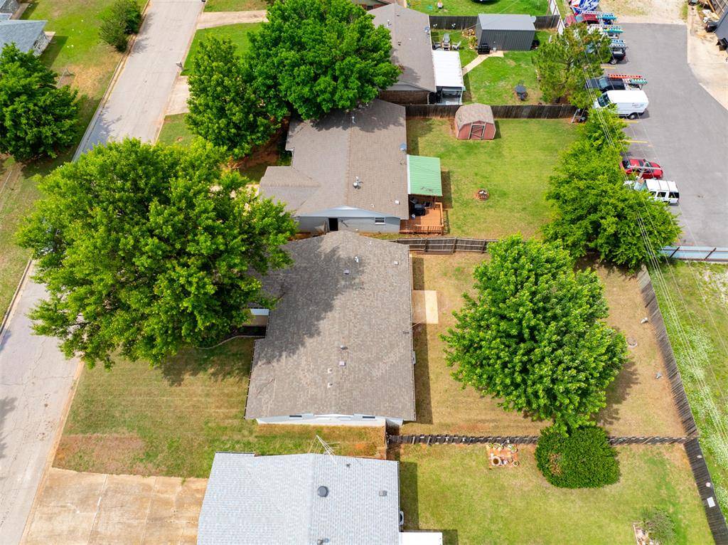 2303 N McKinley AVE, Shawnee, OK 74804