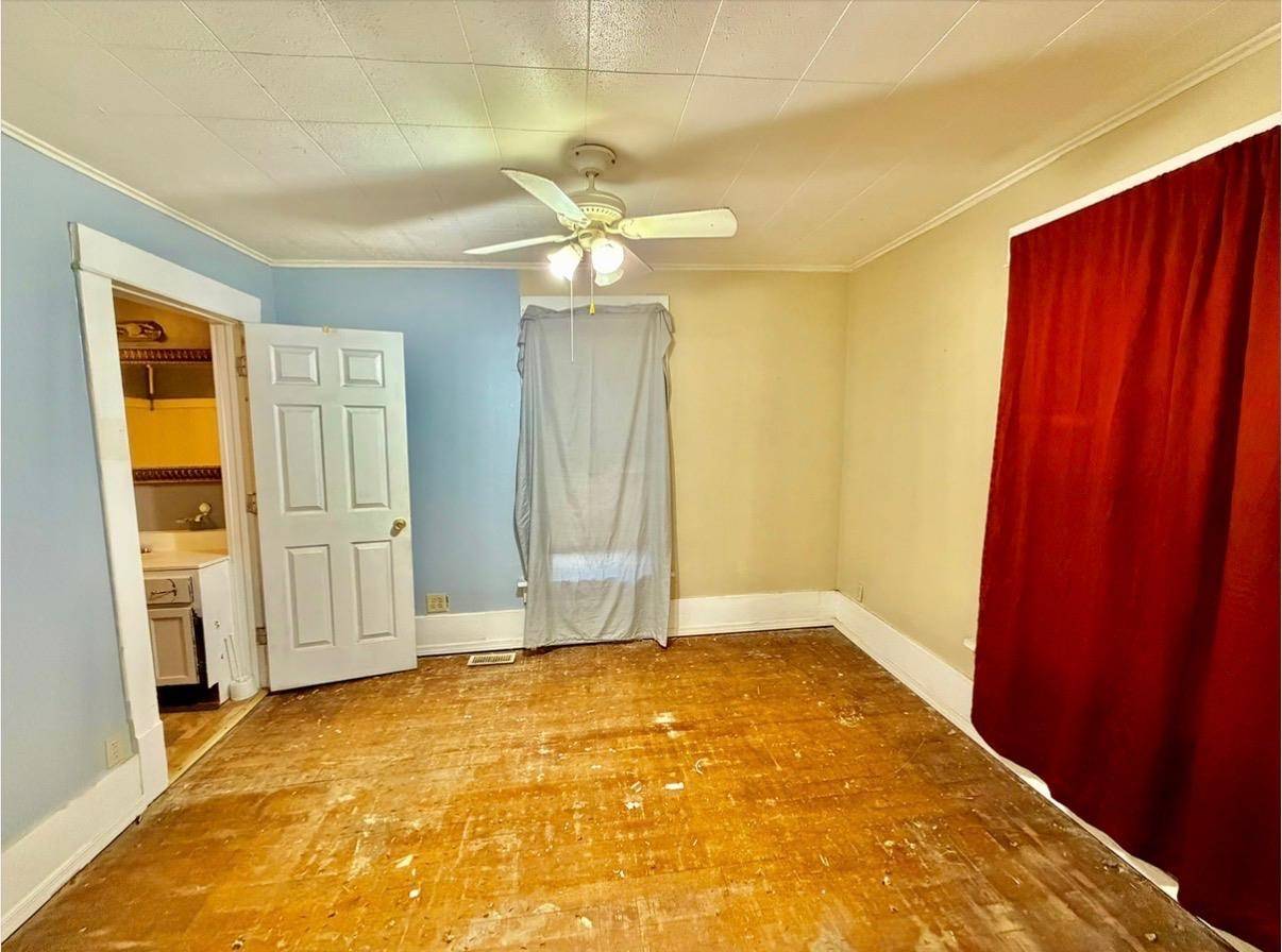 210 S Poplar St., Wichita, KS 67211