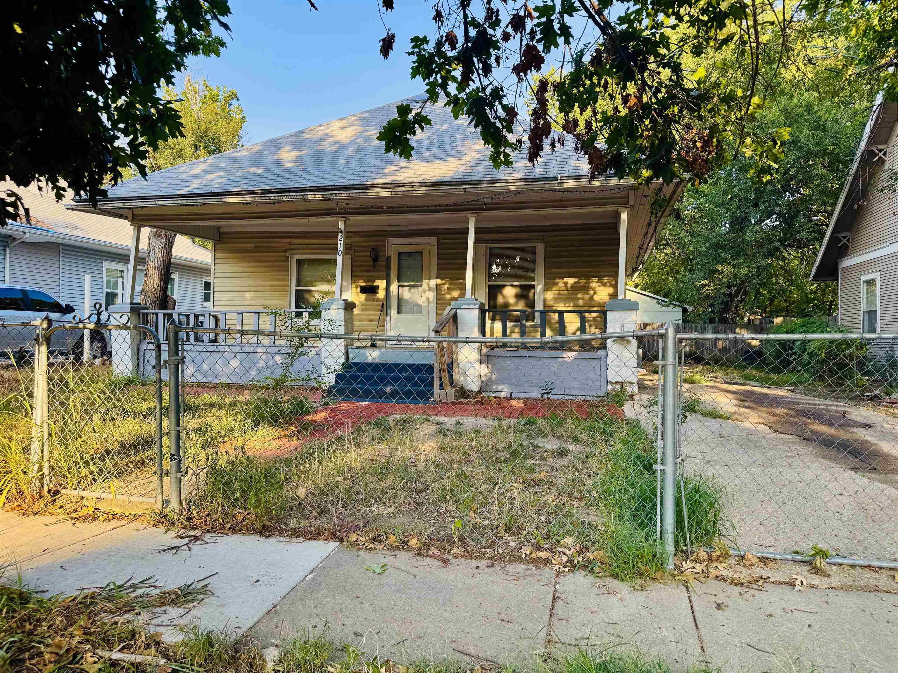210 S Poplar St., Wichita, KS 67211