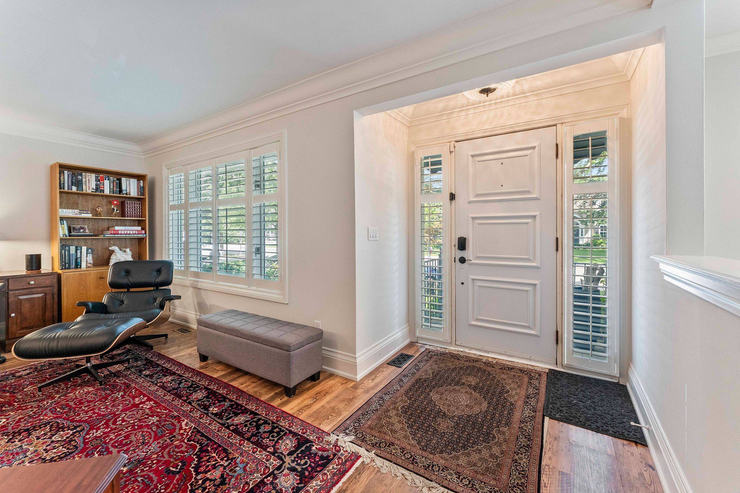 380 Watson AVE, Oakville, ON L6J 3V8