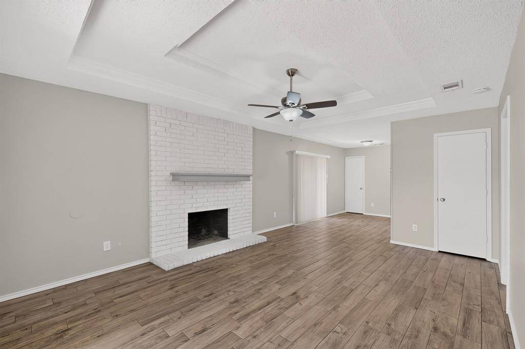 900 Irene Street, Burleson, TX 76028