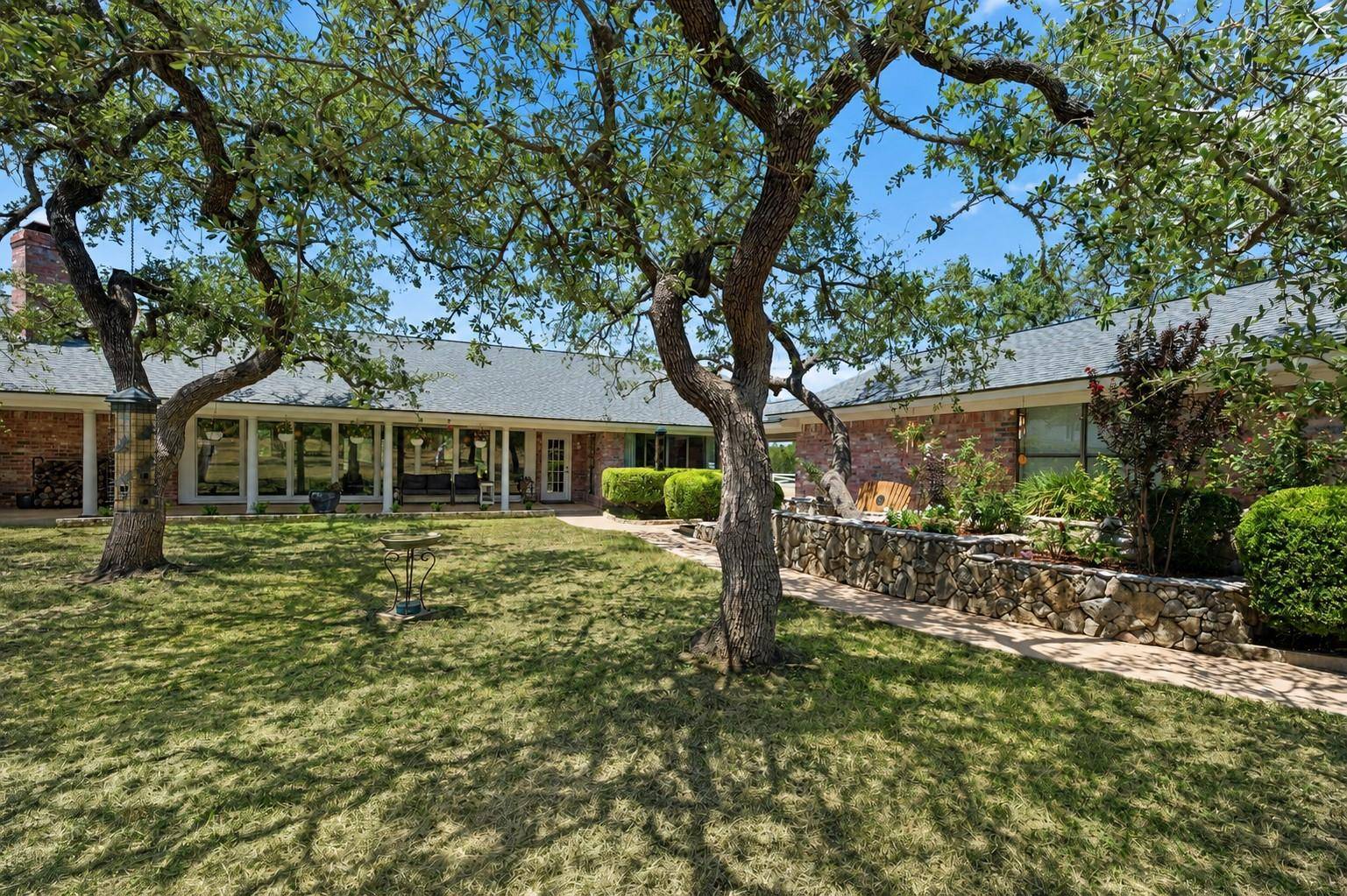 1501 Woods LOOP, Driftwood, TX 78619
