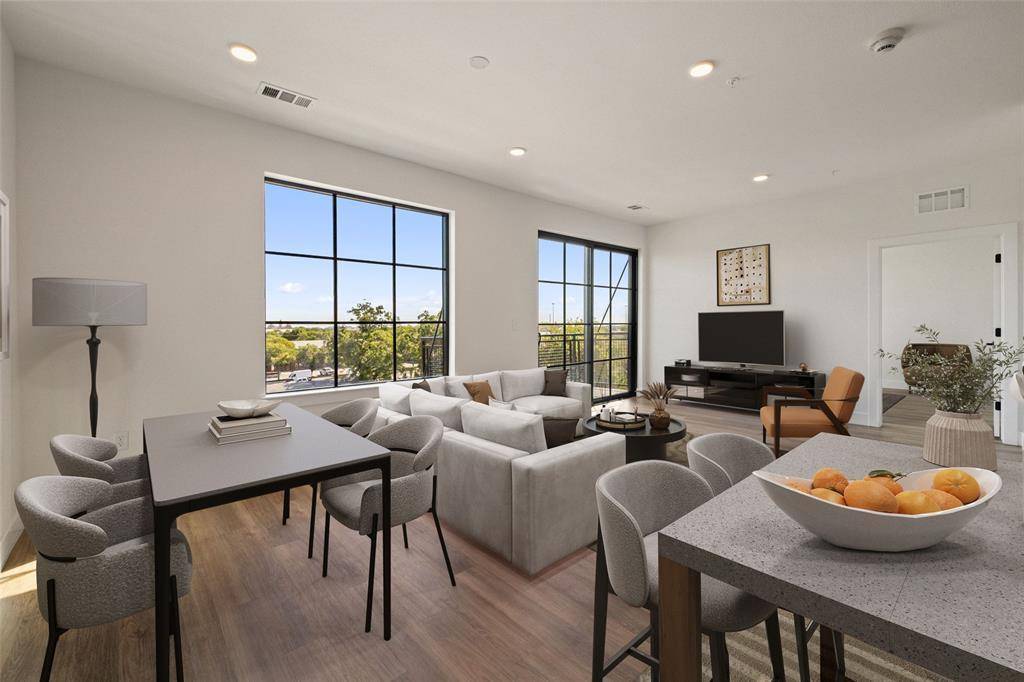 4315 S Congress Ave #332, Austin, TX 78745