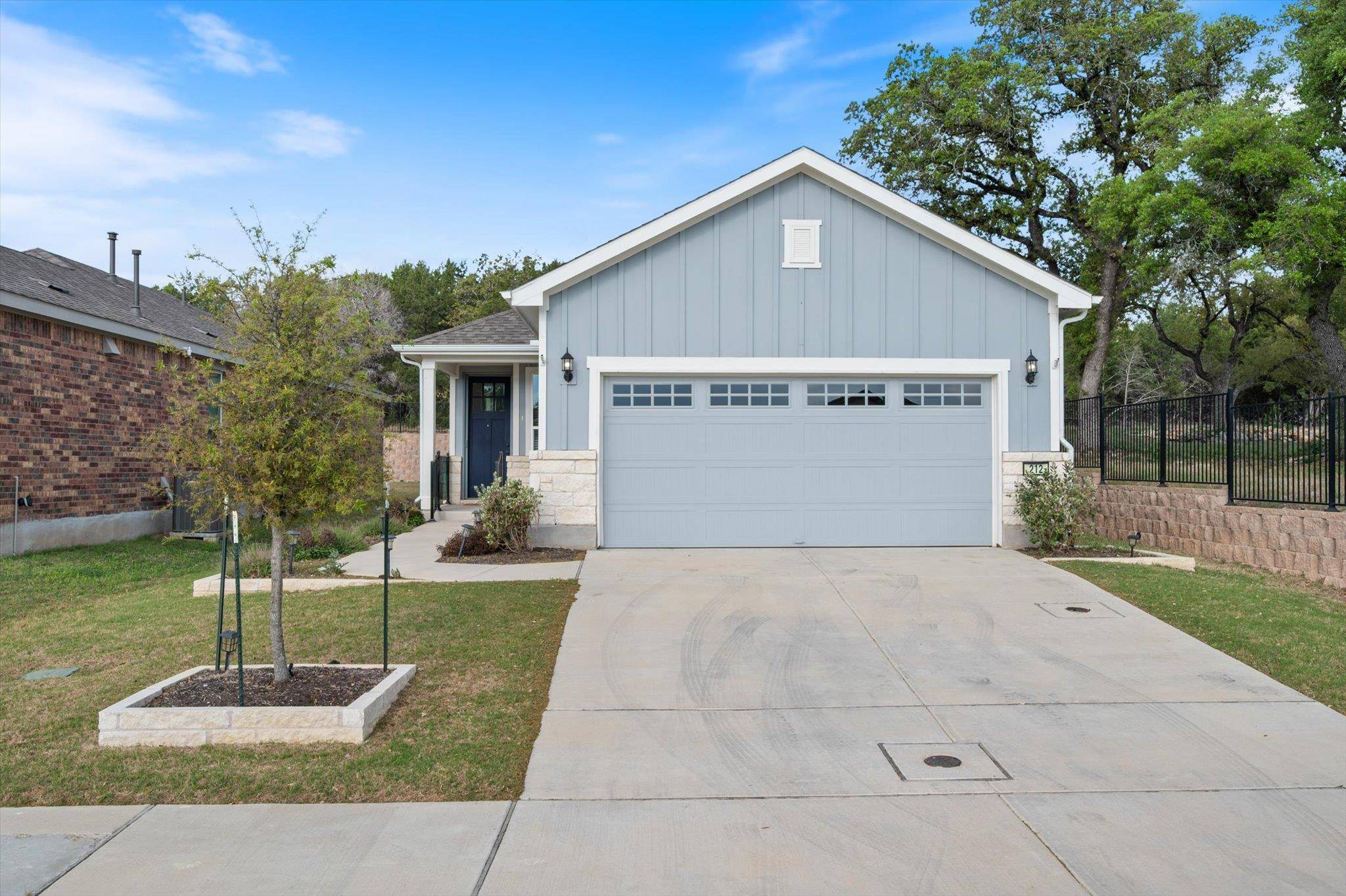 212 Coachsmith ST, Georgetown, TX 78633