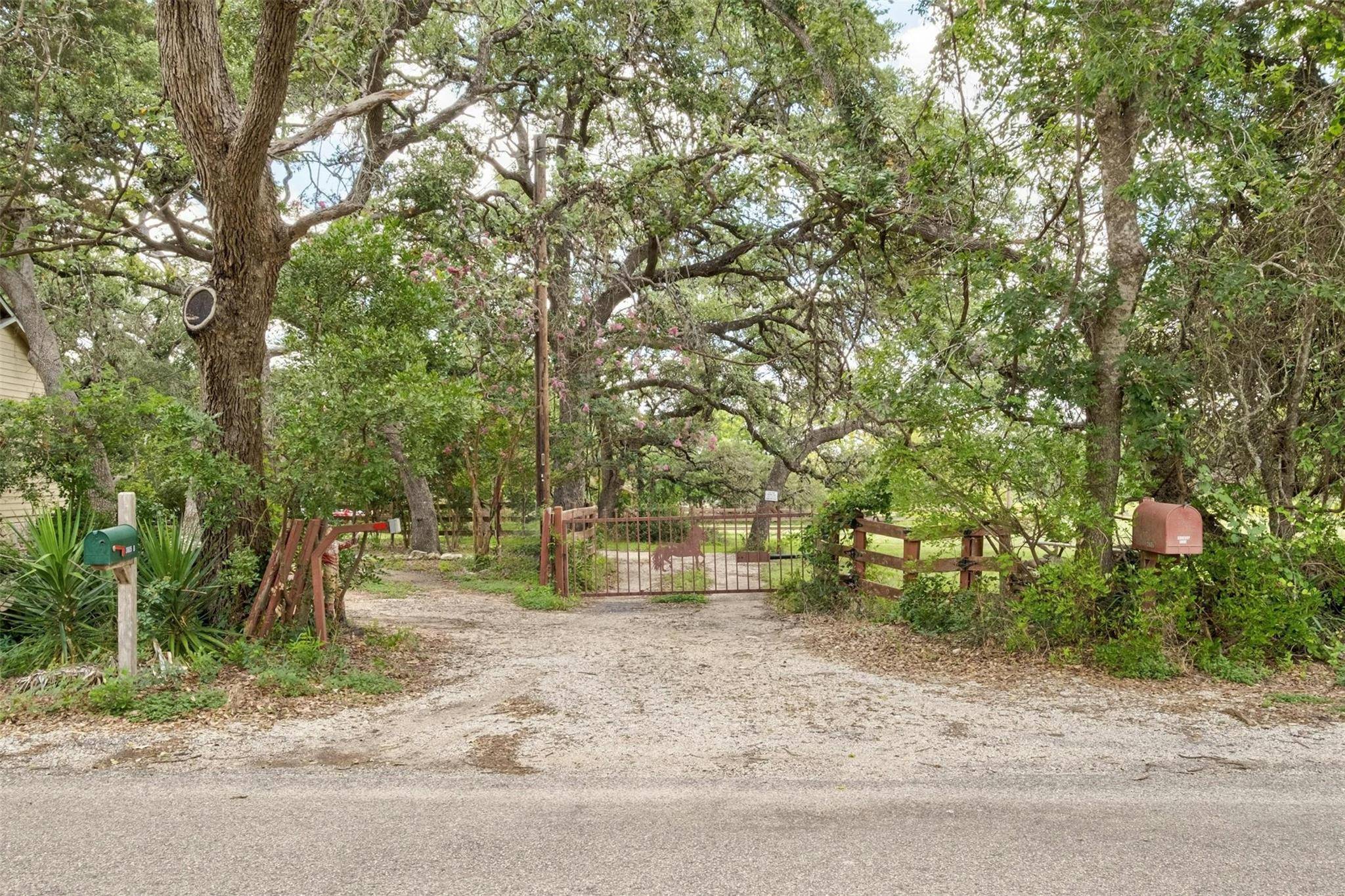 3805 Lone Man Mountain RD #B, Wimberley, TX 78676