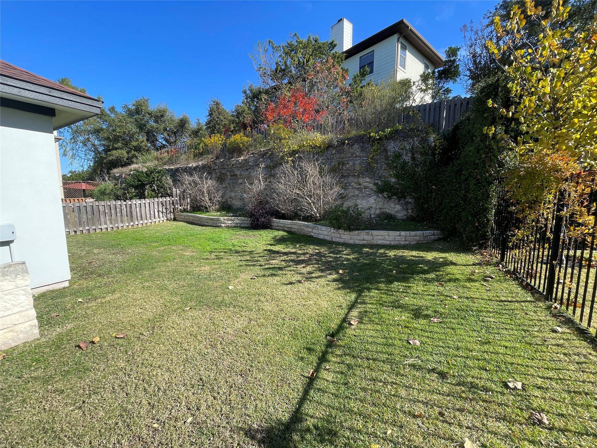 1213 Delsie DR #B, Austin, TX 78734