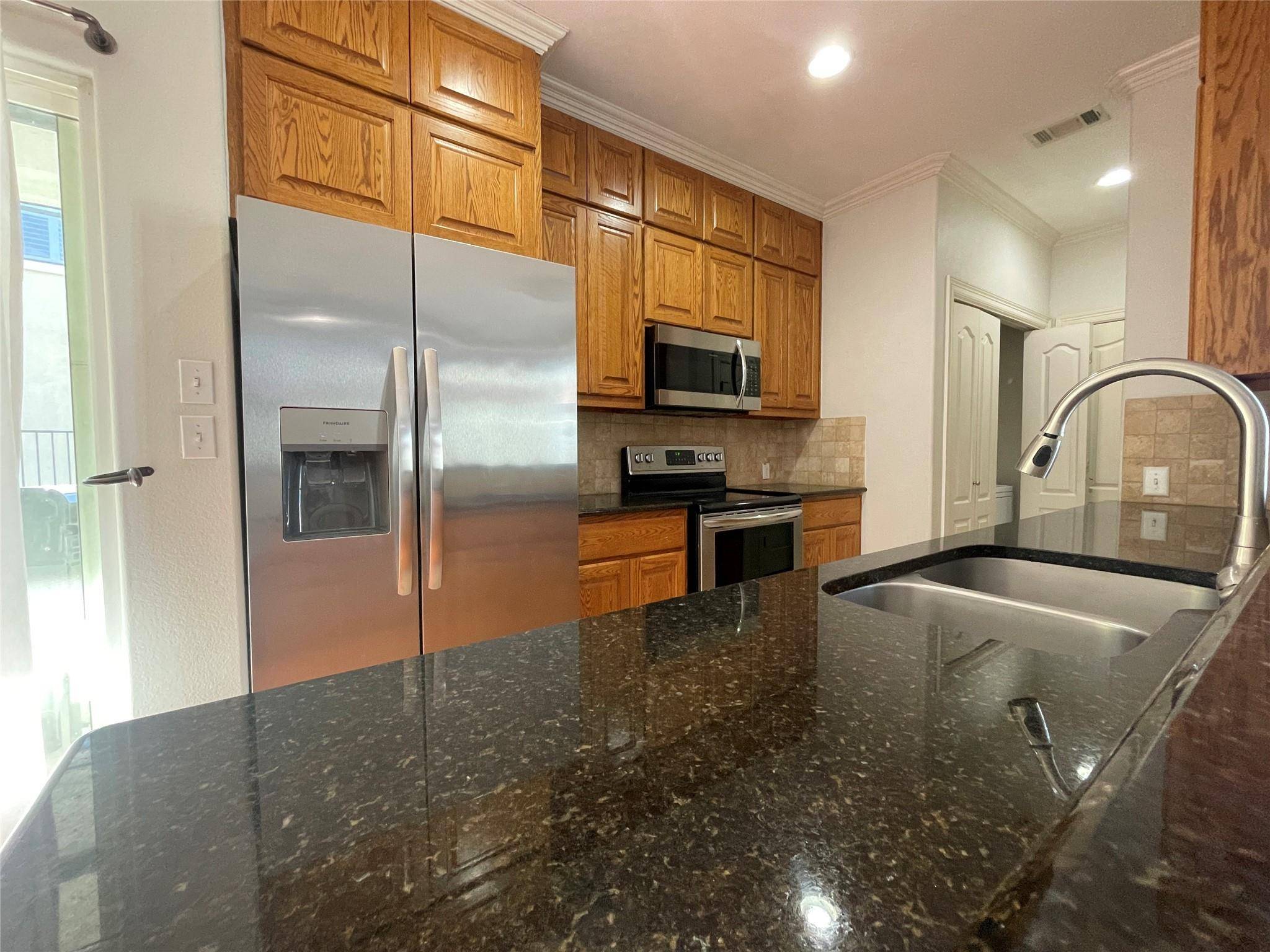 1213 Delsie DR #B, Austin, TX 78734