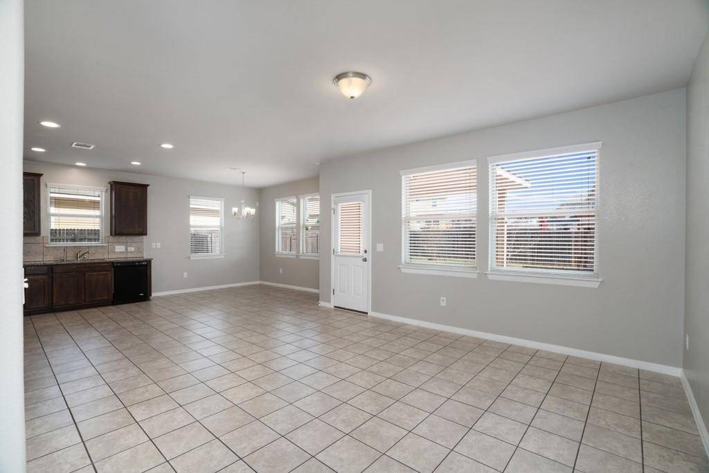 156 Triumph RD, Buda, TX 78610