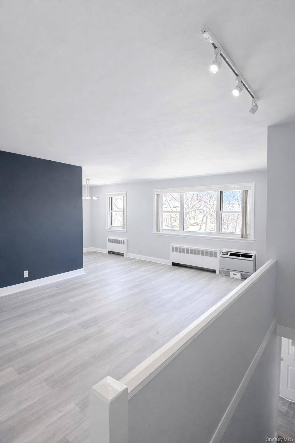 6758 152 ST #B, Flushing, NY 11367