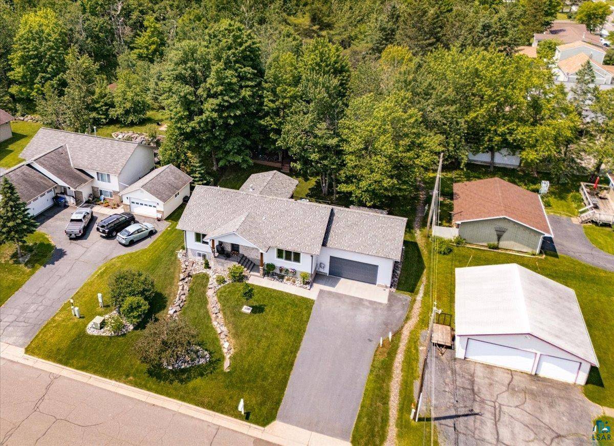 231 Chambersburg Dr, Duluth, MN 55811