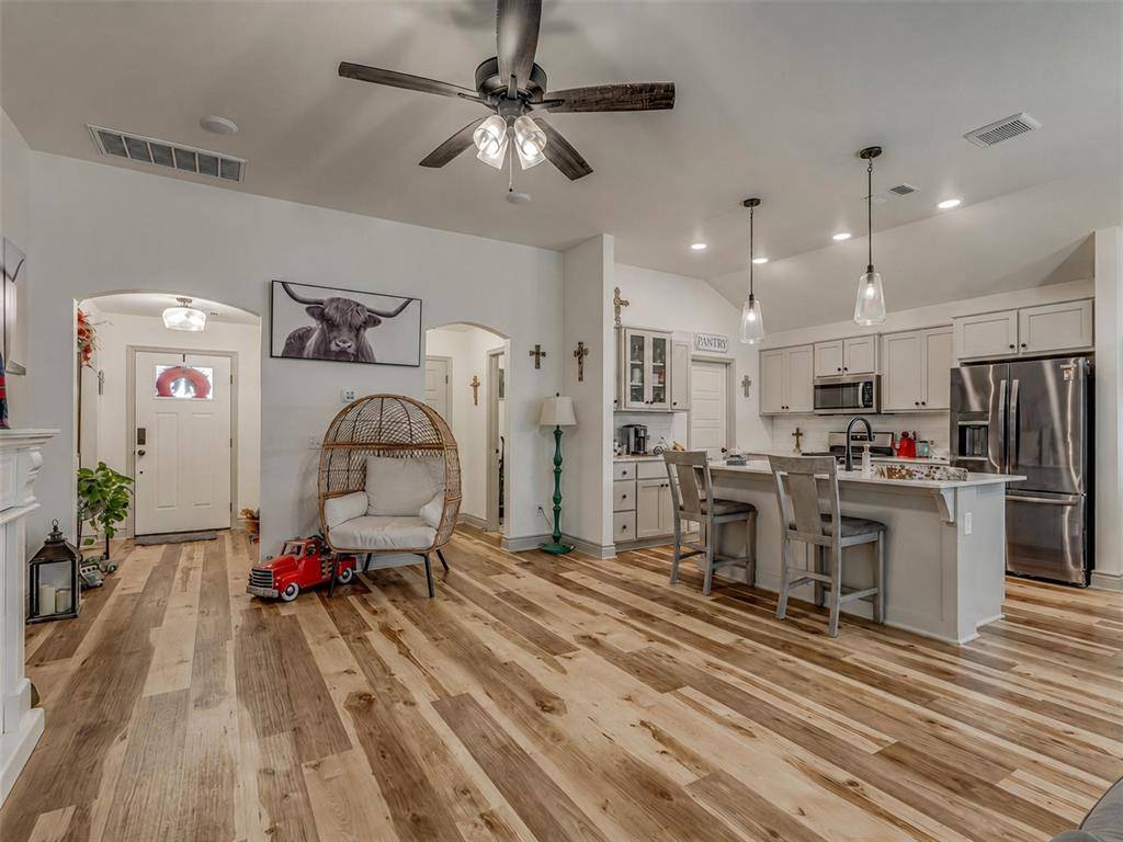 12609 NW 4th TER, Yukon, OK 73099