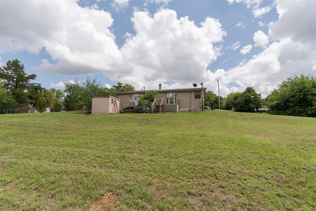 4409 S Valley View LN, Edmond, OK 73034