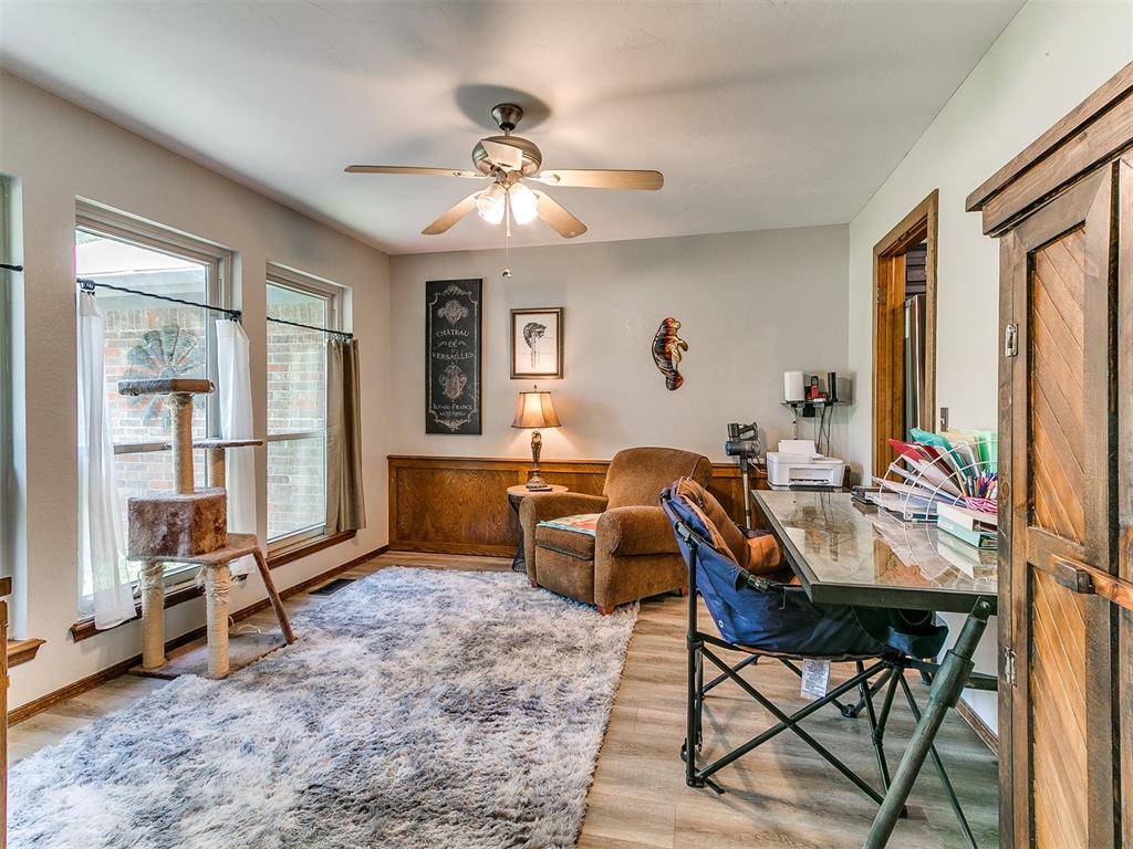 12808 Teakwood DR, Edmond, OK 73013