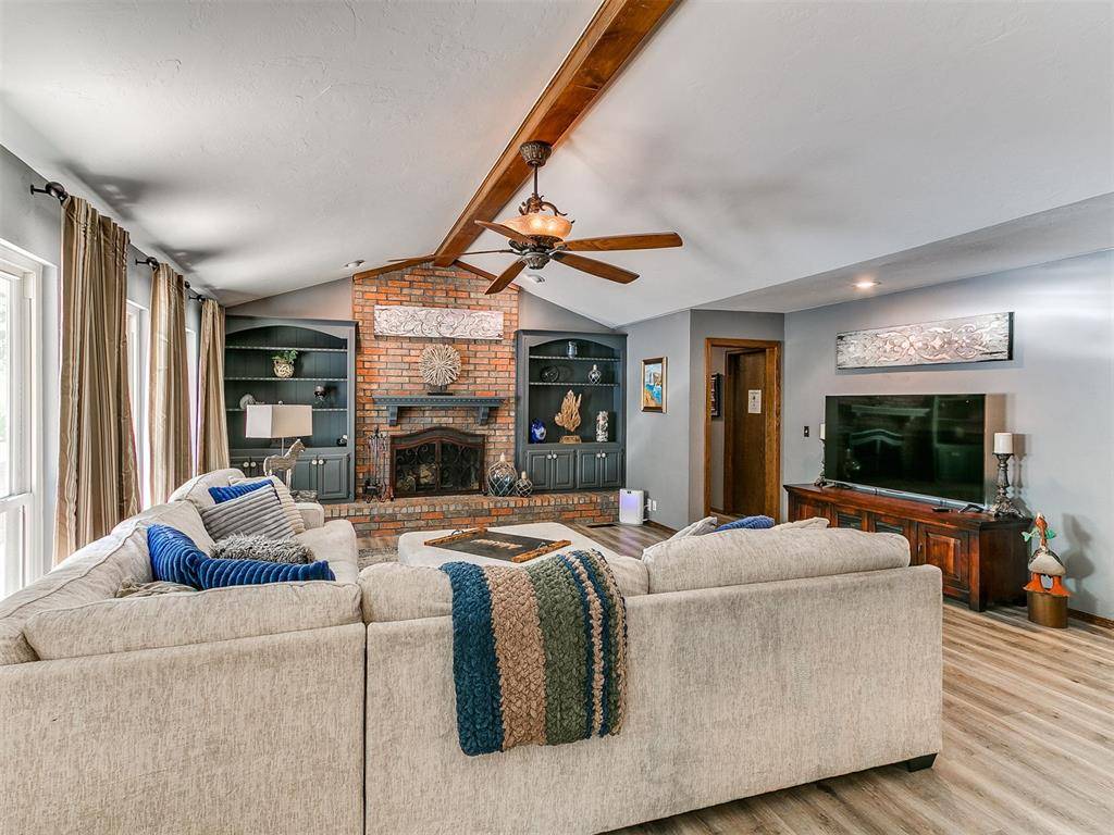 12808 Teakwood DR, Edmond, OK 73013