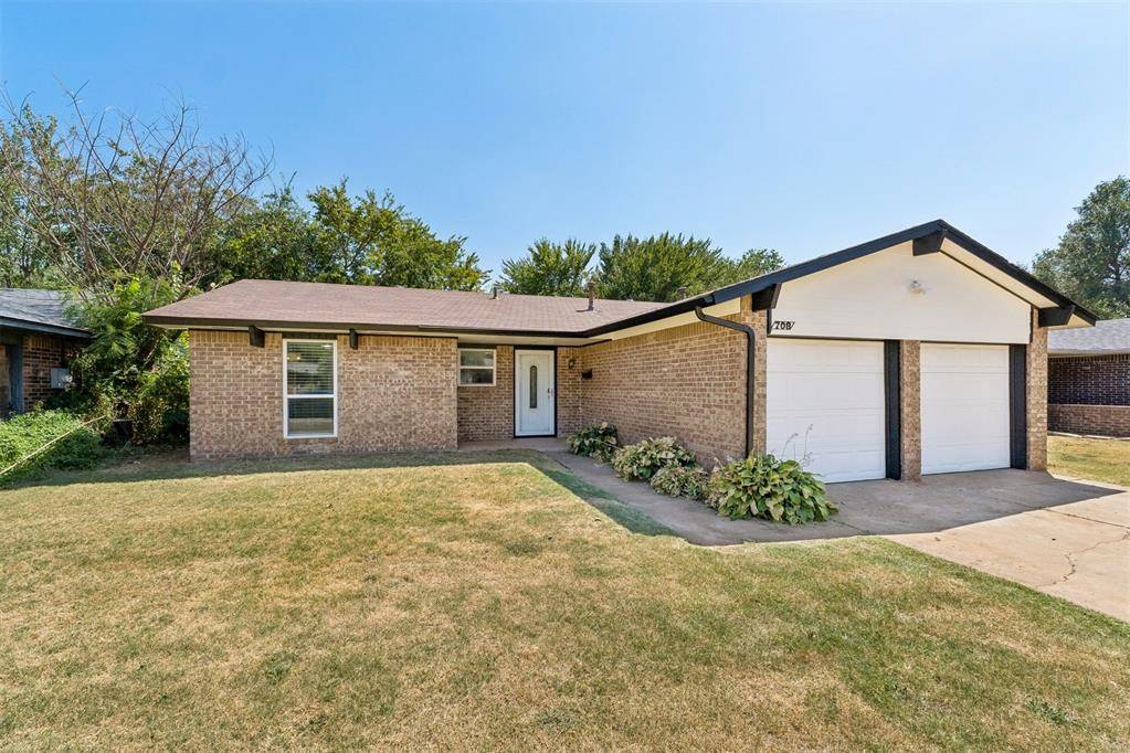 708 Willow Ridge PL, Edmond, OK 73003