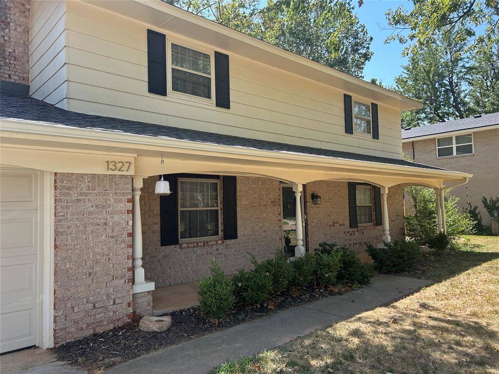 1327 Brookdale DR, Norman, OK 73072