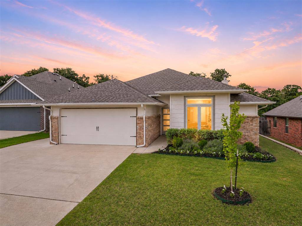 8517 Stark ST, Edmond, OK 73007