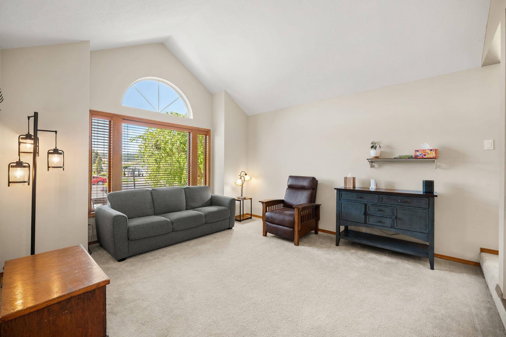 9712 W Masters Ln, Cheney, WA 99004