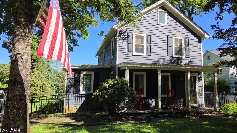 79 W Main St, Mendham Boro, NJ 07945