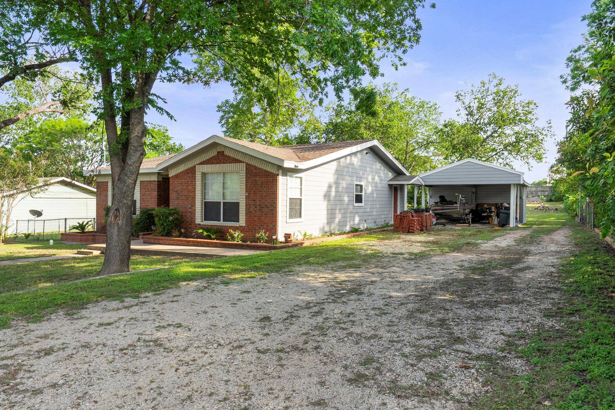 1905 Bissel LN, Austin, TX 78745