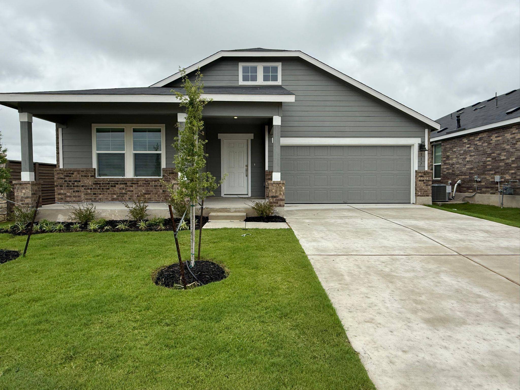 117 Alamito Ave, Kyle, TX 78640