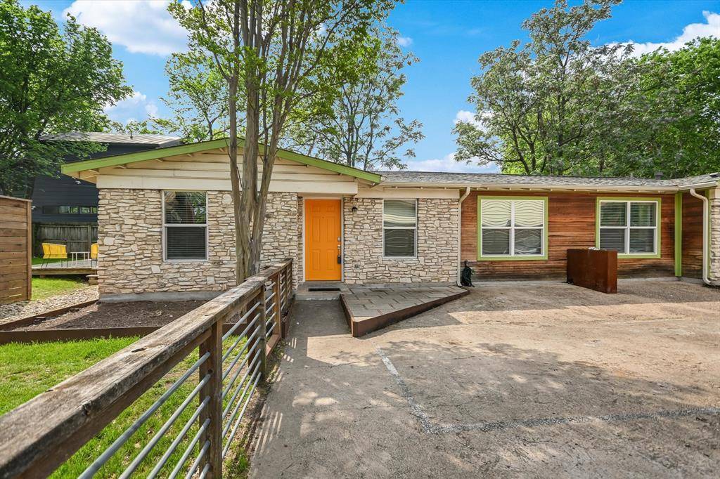 1705 E 14th ST #B, Austin, TX 78702