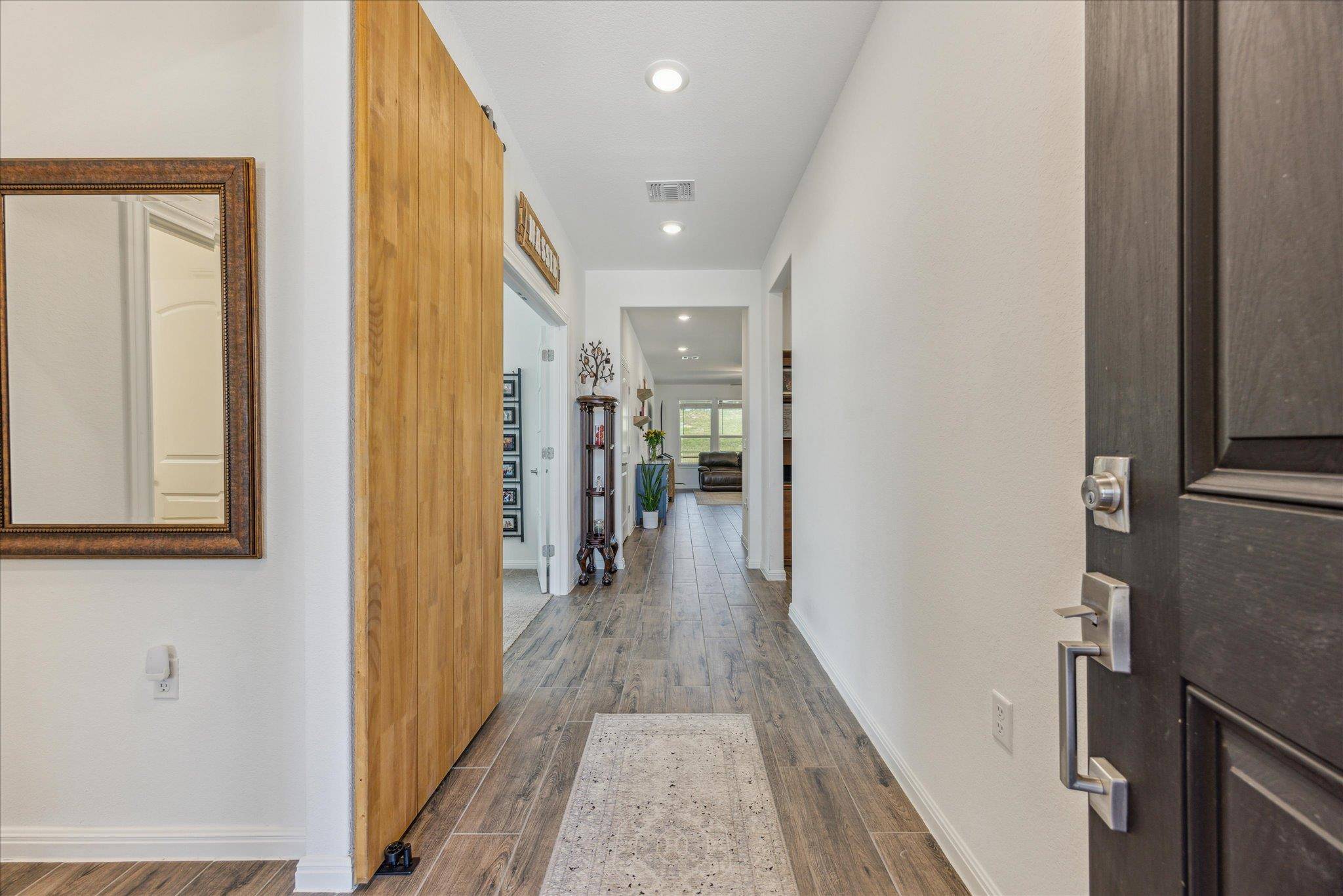 636 Martingale ST, Georgetown, TX 78633