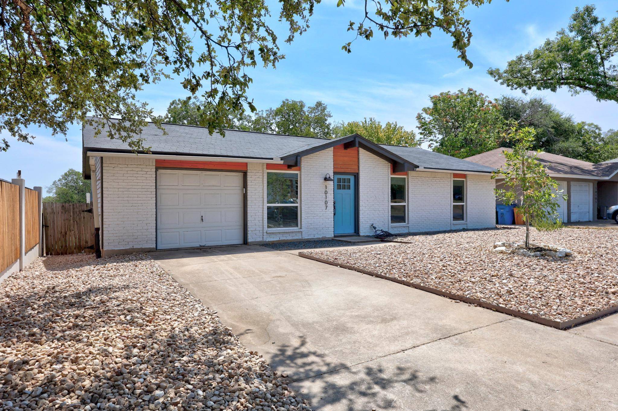 10107 Floyd DR, Austin, TX 78753