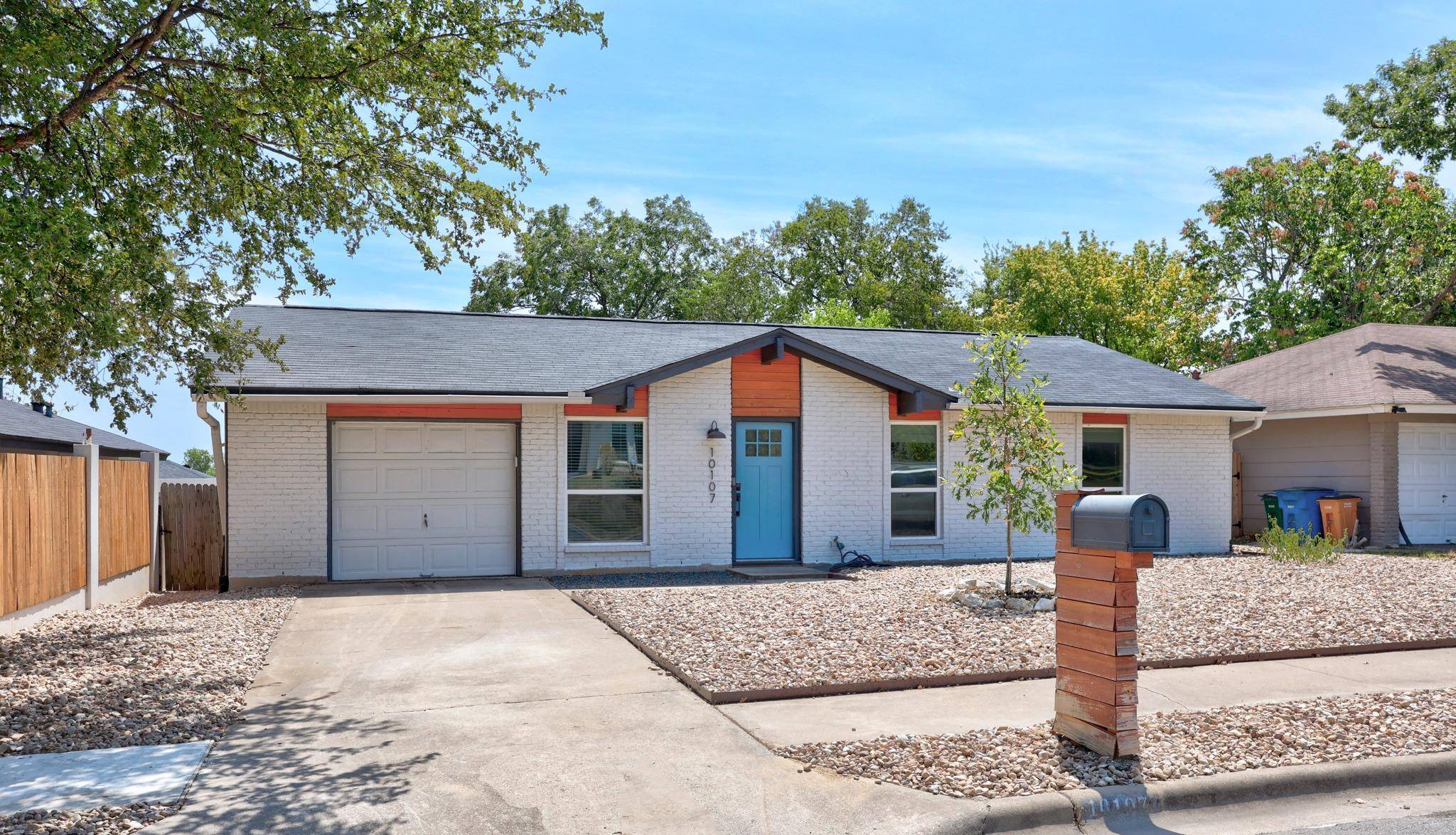 10107 Floyd DR, Austin, TX 78753