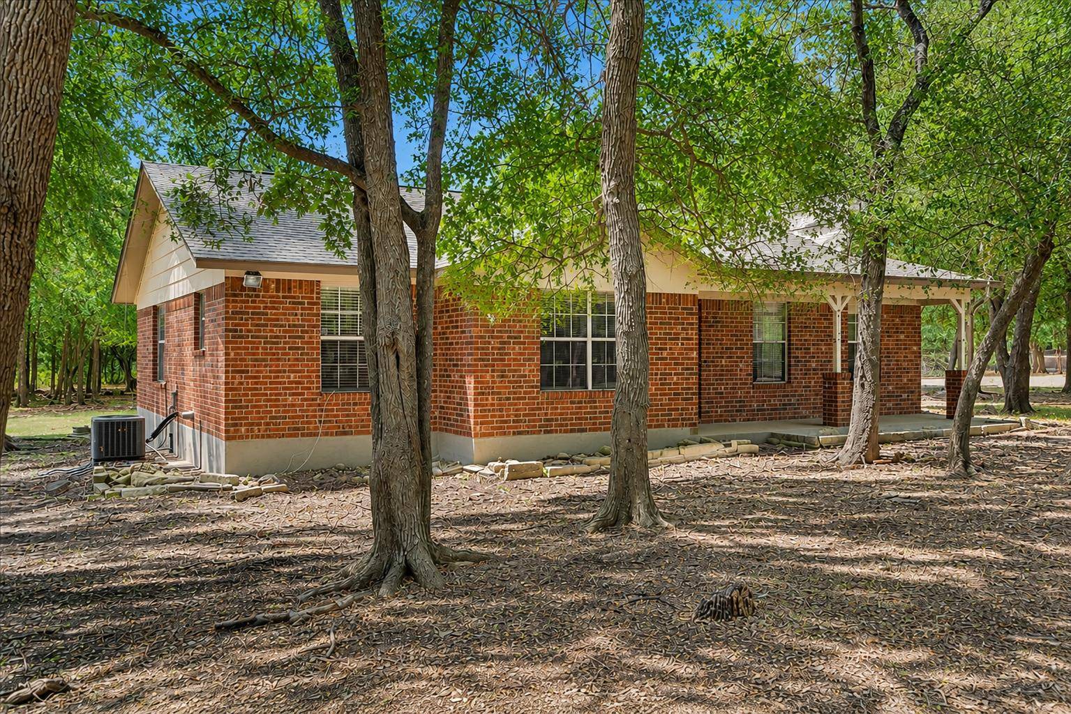 2150 124 County RD, Georgetown, TX 78626