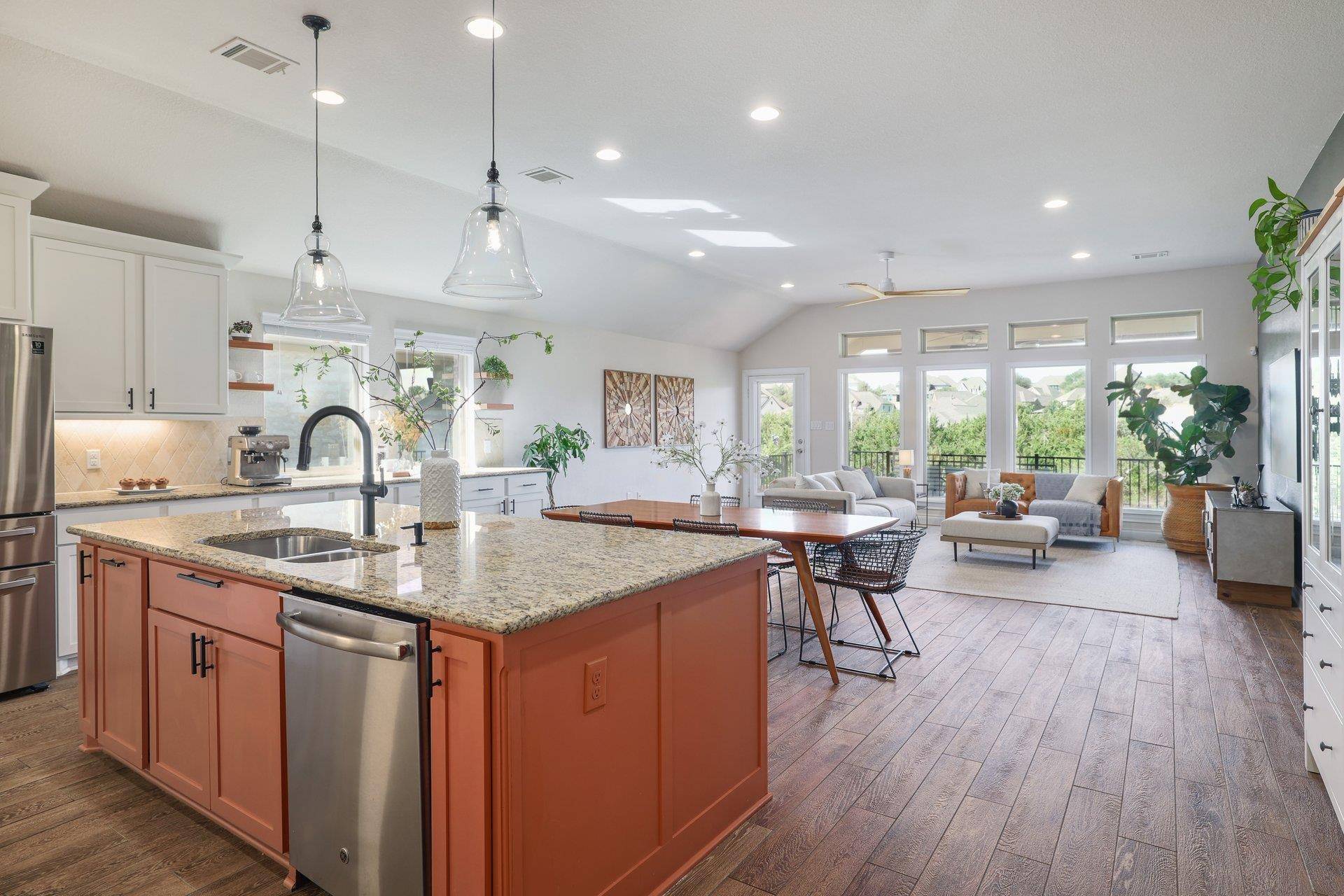 173 Santa Maria ST, Georgetown, TX 78628