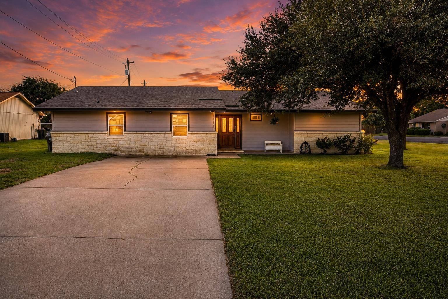 13311 Briar Hollow DR, Austin, TX 78729