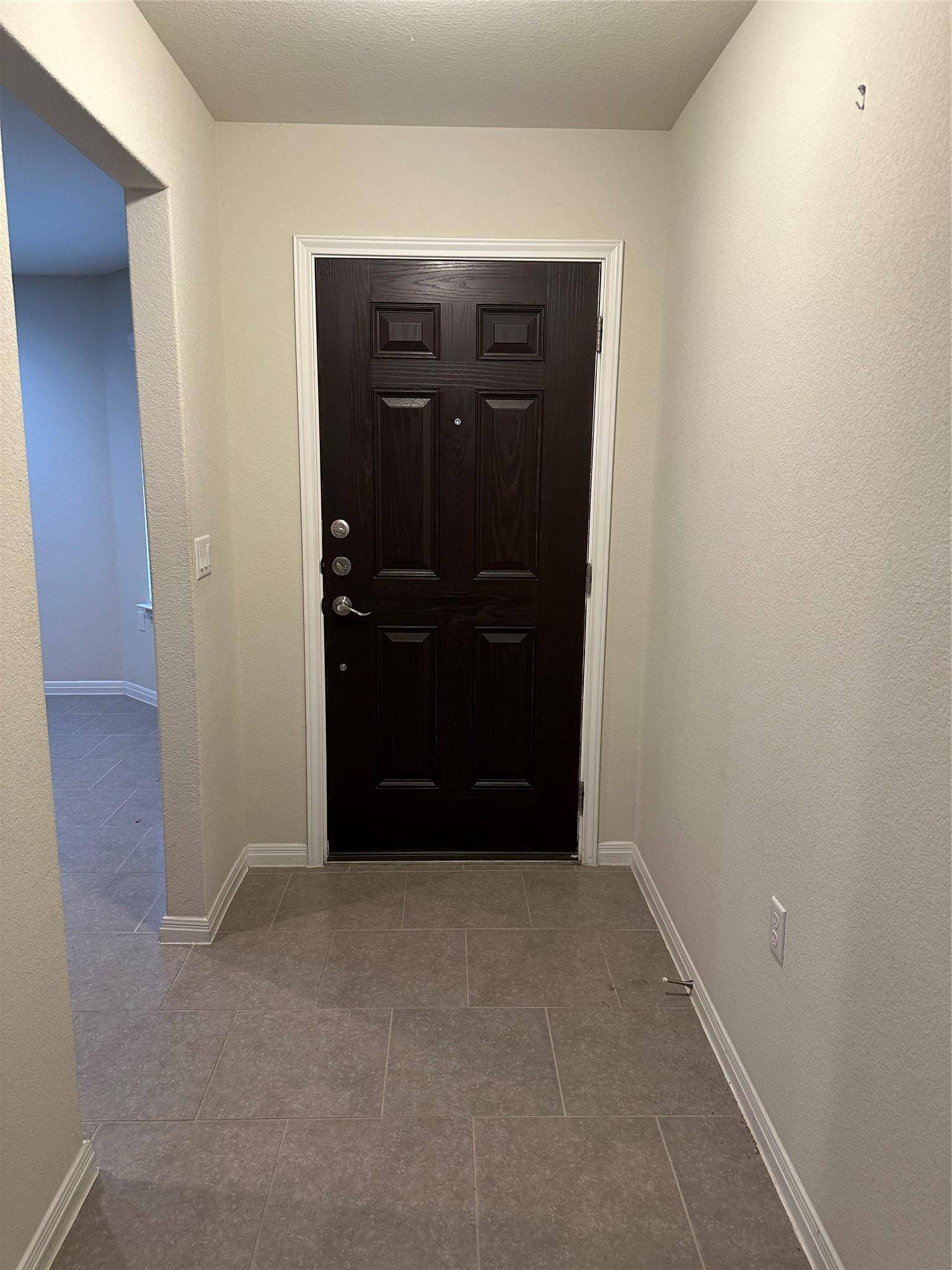 410 Holiday Creek LN, Georgetown, TX 78633