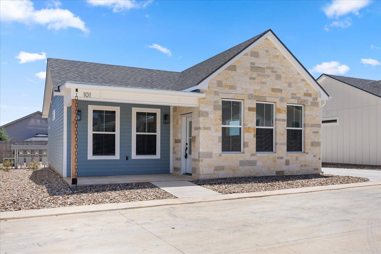 802 S Creek ST #101, Fredericksburg, TX 78624