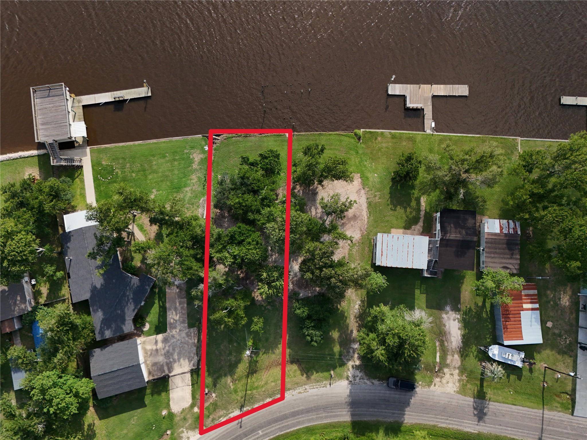 1836 CR 206, Sargent, TX 77414