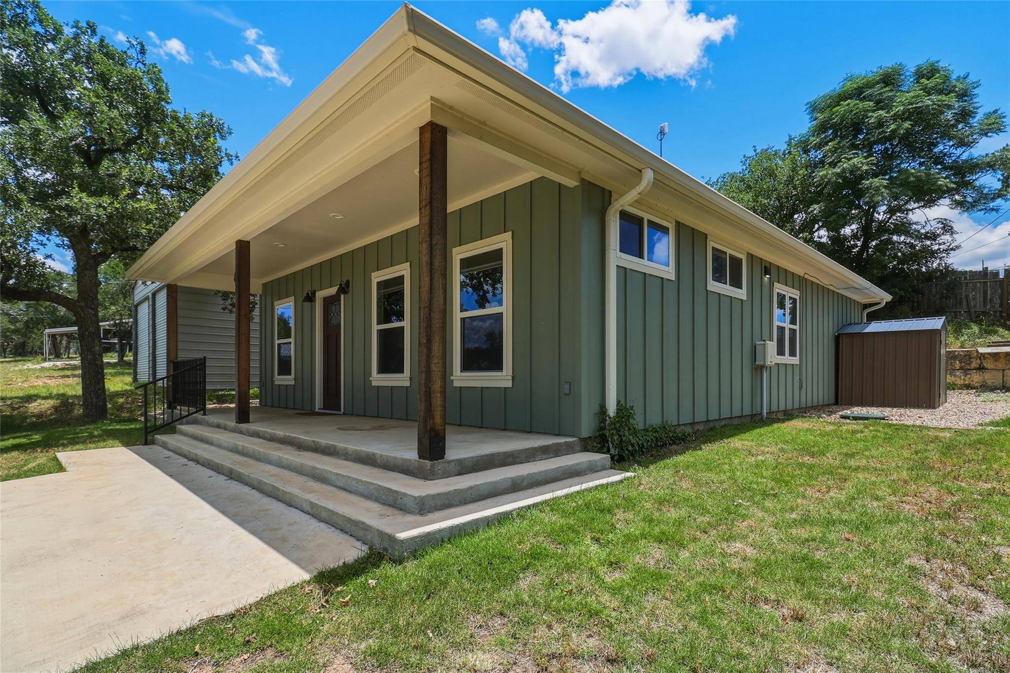 1626 Cree TRL, Kingsland, TX 78639