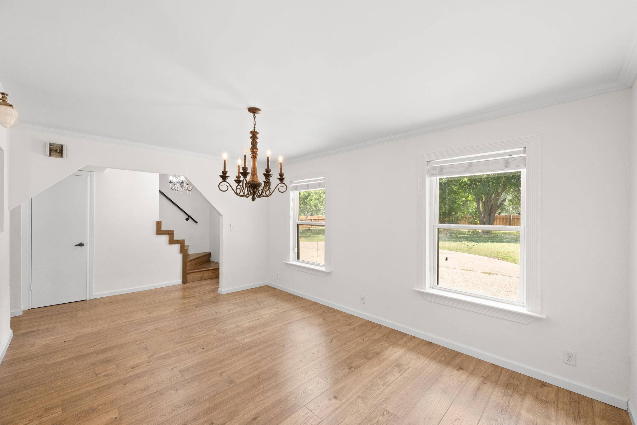12900 Ben Milam DR, Manchaca, TX 78652