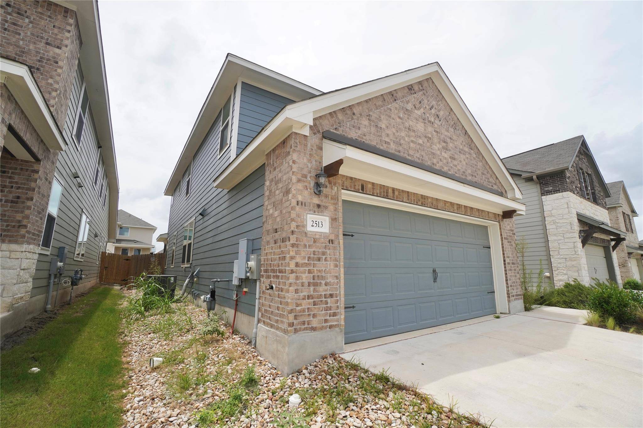 2513 Danbury LN, Leander, TX 78641