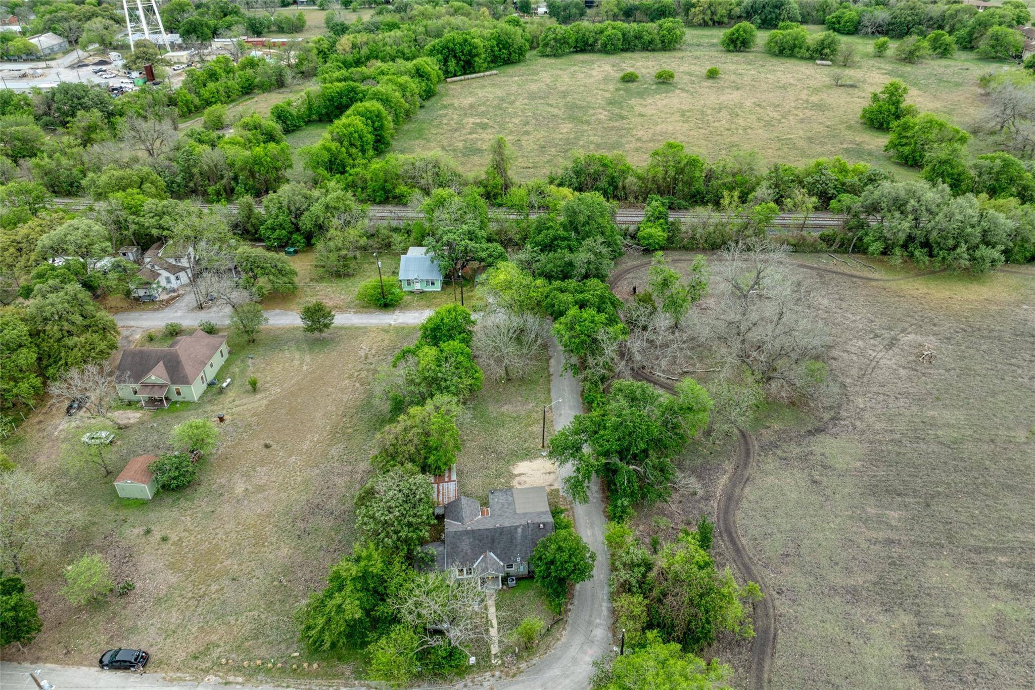 1006 Proctor ST, Lockhart, TX 78644