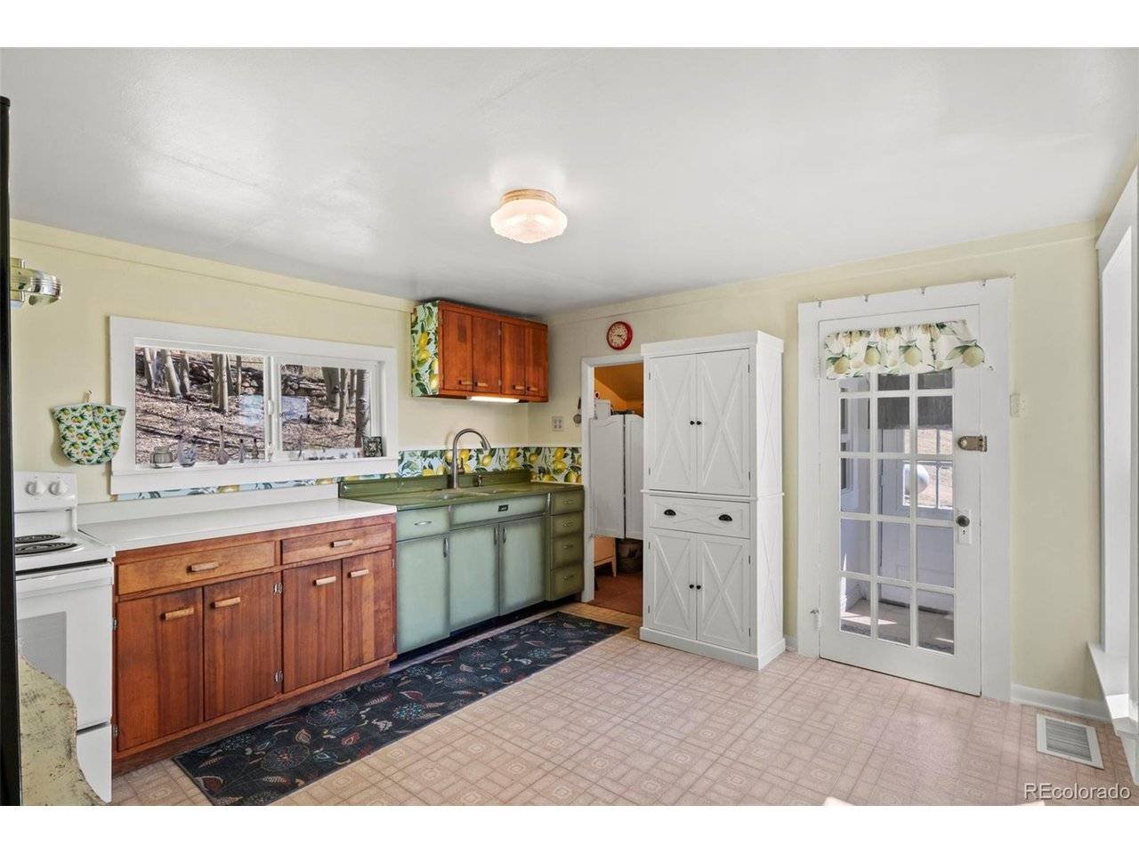 517 Eleventh, Victor, CO 80860