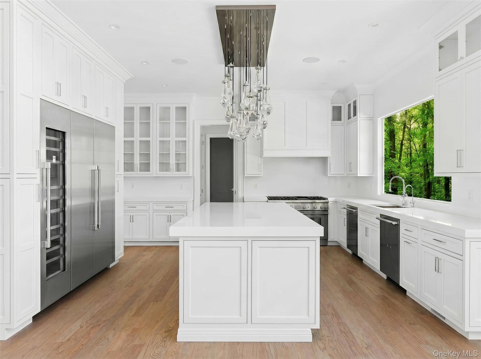78 Meeting House RD, Westhampton Beach, NY 11978