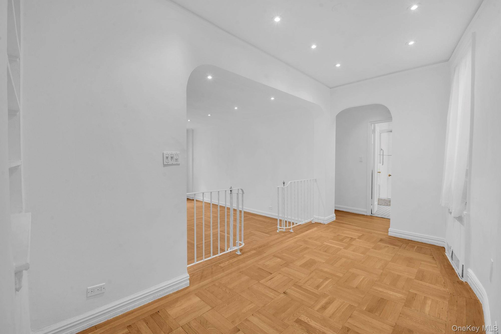 225 W 25th ST #5K, New York (manhattan), NY 10001