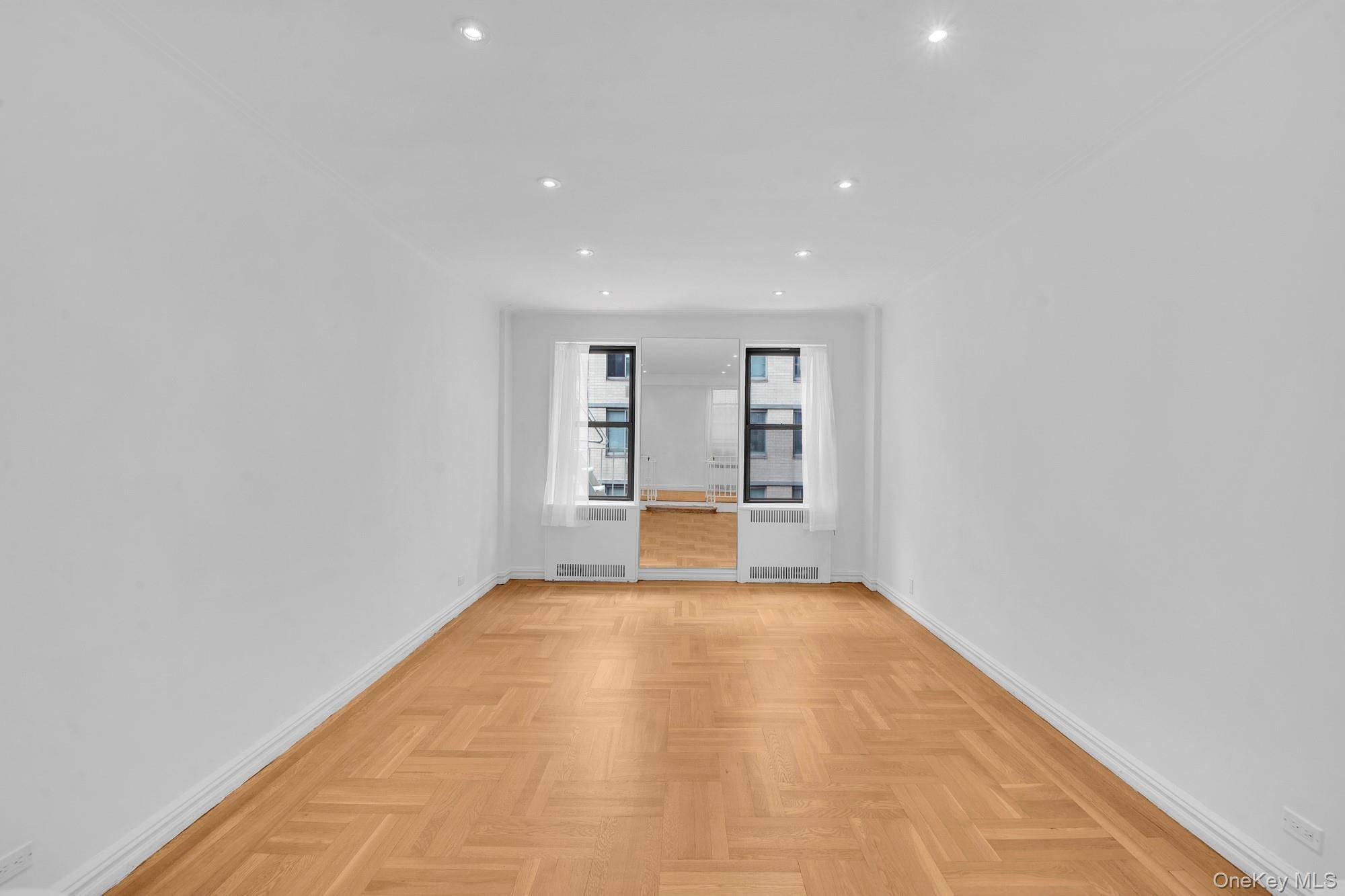 225 W 25th ST #5K, New York (manhattan), NY 10001