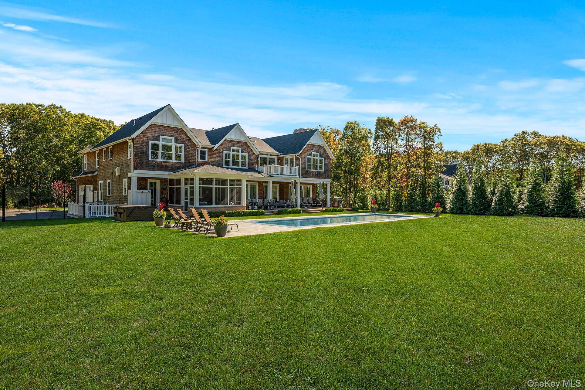 41 Arbutus RD, Quogue, NY 11959