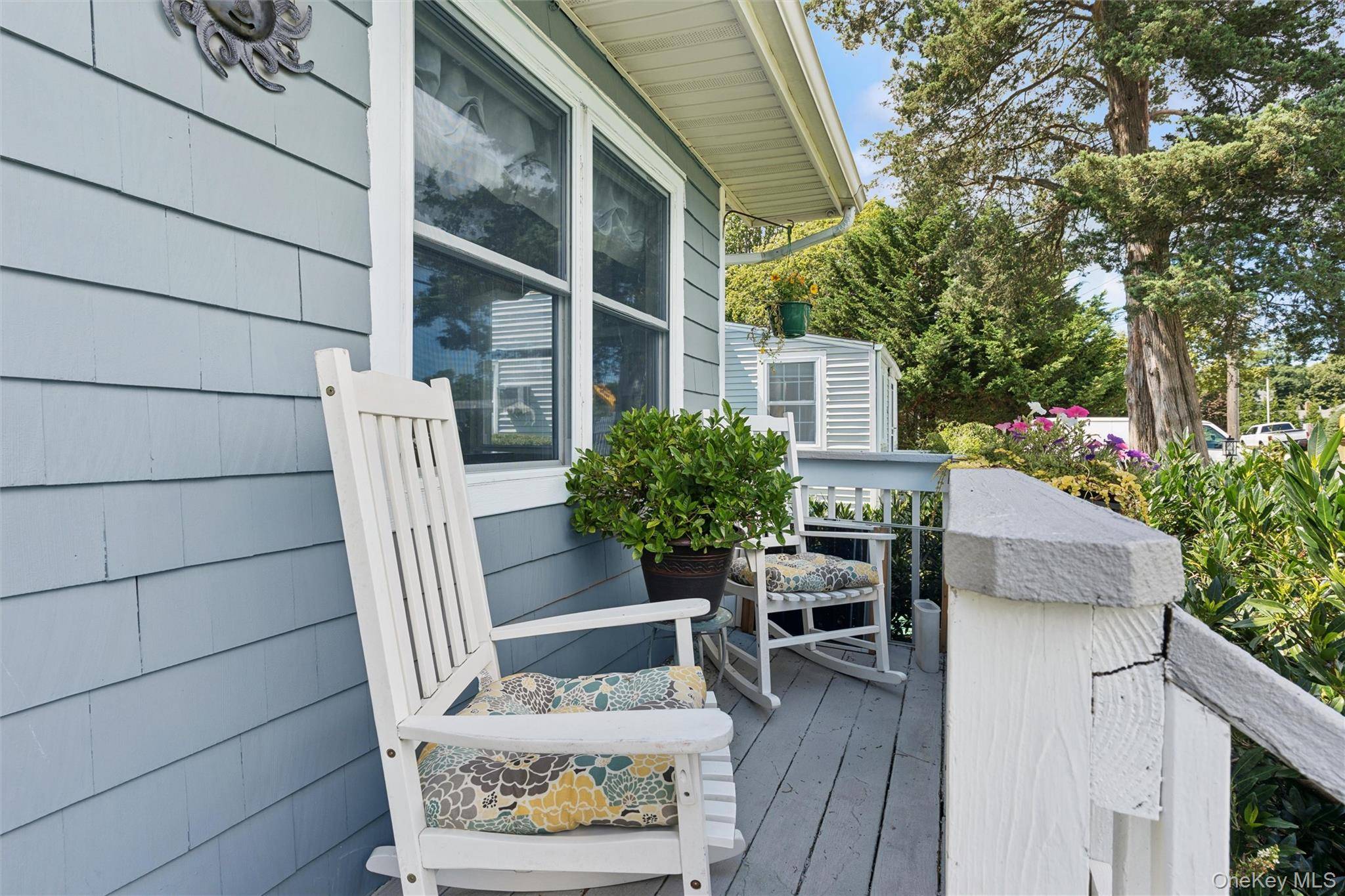 34 W End AVE, East Quogue, NY 11942